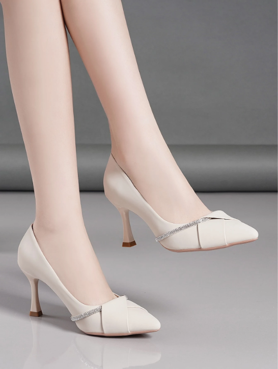 Stepin Si03 Crystalline Biege Pumps