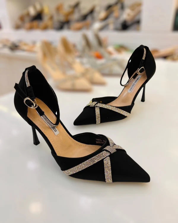 Black Hot Premium Court Shoes si78